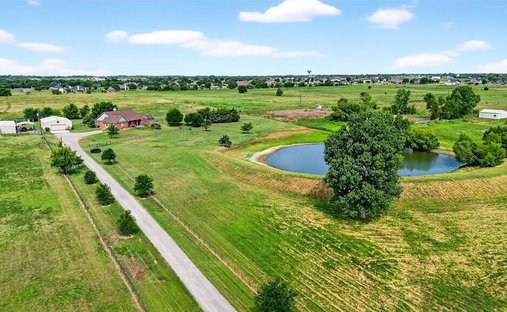 House in Gunter, Texas, United States 1