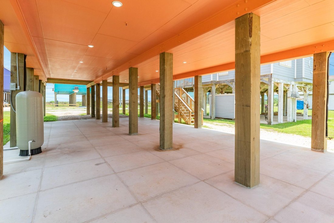 House in Freeport, Texas, United States 3 - 16508701