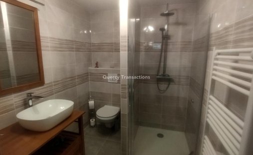 An Urban Chateau Dating Back To 1930 With An Outhouse, A Swimming Pool And Tree Dotted Grounds