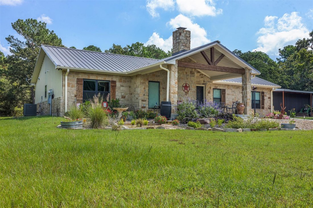 House in Bedias, Texas, United States 5 - 16509150