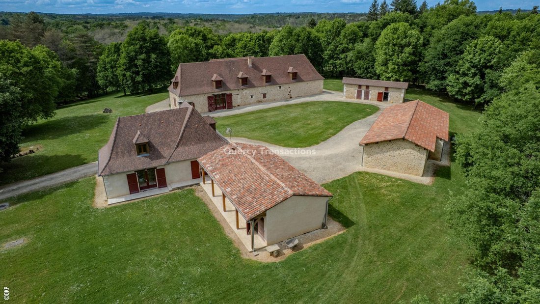 House in Saint-Pierre-de-Chignac, Nouvelle-Aquitaine, France 2 - 16506539