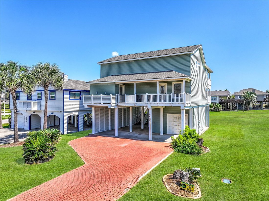 House in Galveston, Texas, United States 2 - 16507186