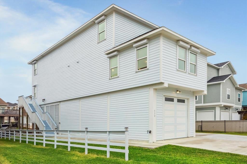 House in Galveston, Texas, United States 2 - 16507428