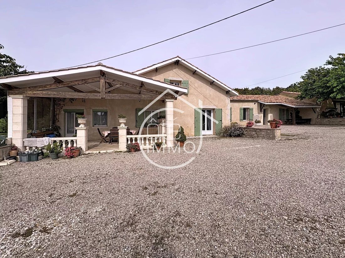 House in Les Leves-et-Thoumeyragues, Nouvelle-Aquitaine, France 1 - 16506108