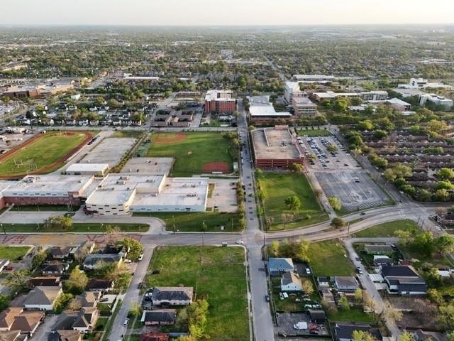 Houston, Texas, United States 5 - 16509134