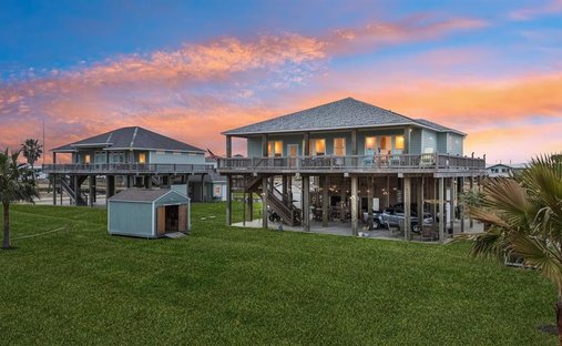 House in Bolivar Peninsula, Texas, United States 1