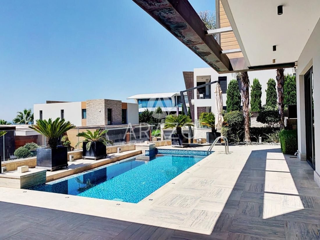 Villa in Agios Tychon, Limassol, Cyprus 2 - 16513244