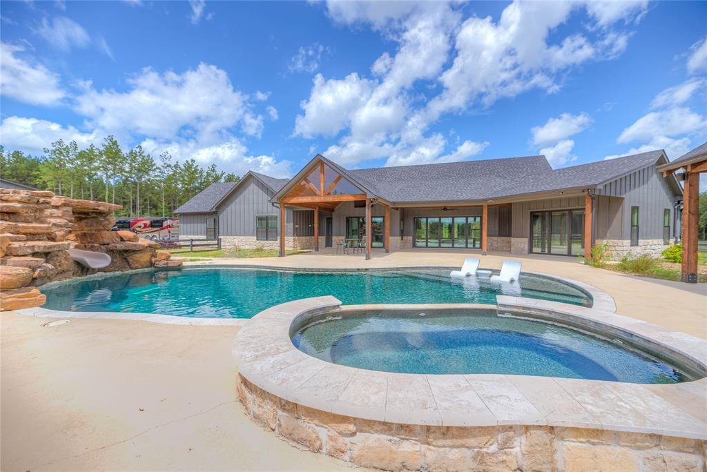 House in Livingston, Texas, United States 3 - 16508316