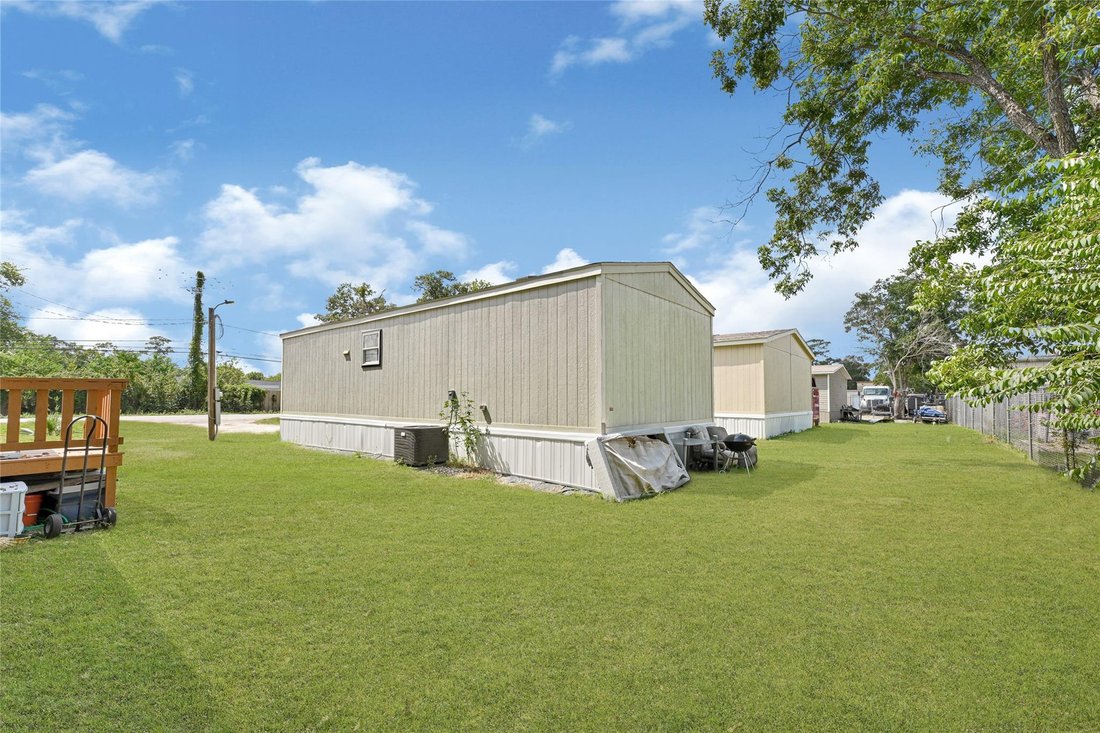 Houston, Texas, United States 4 - 16509798