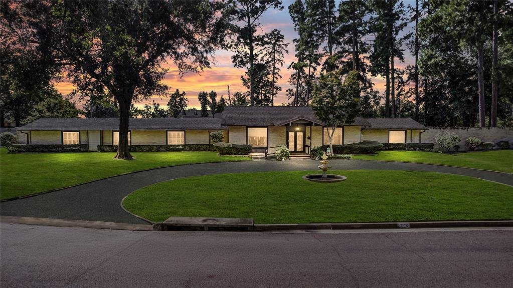House in Longview, Texas, United States 1 - 16514017