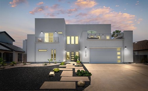 House in Corpus Christi, Texas, United States 1