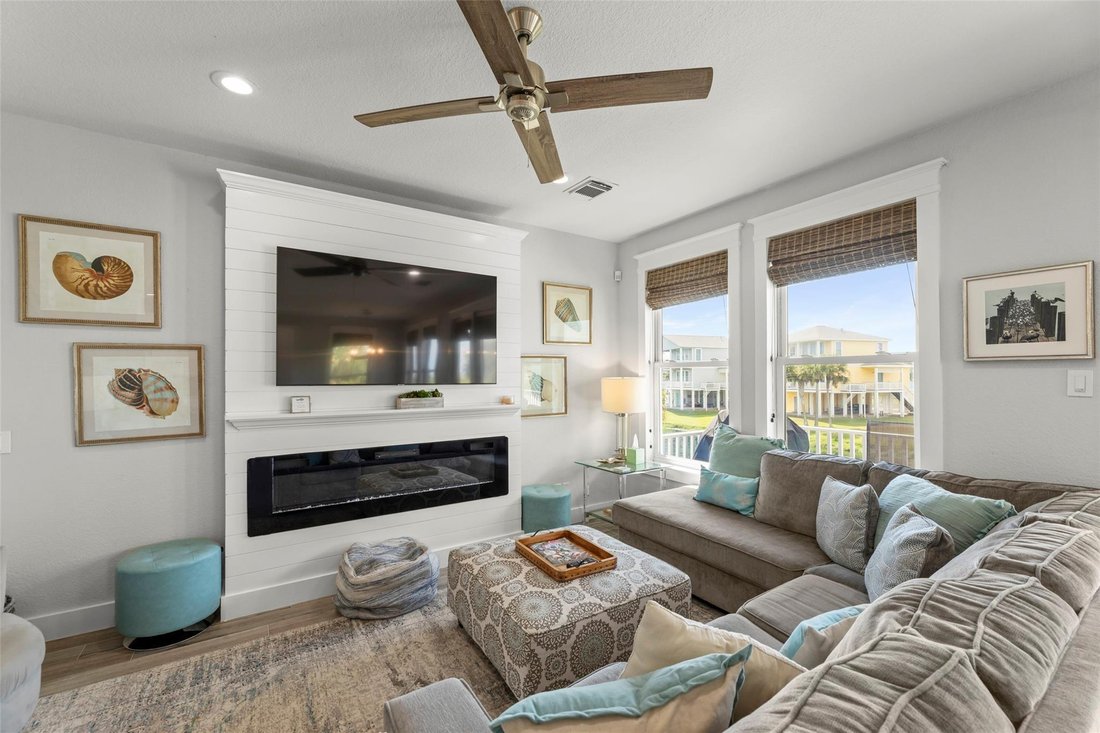 House in Galveston, Texas, United States 4 - 16508115