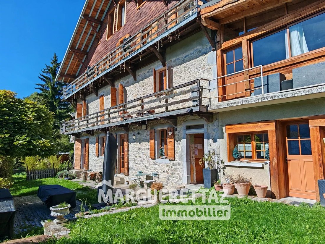 Verchaix, Auvergne-Rhône-Alpes, France 2 - 16503502