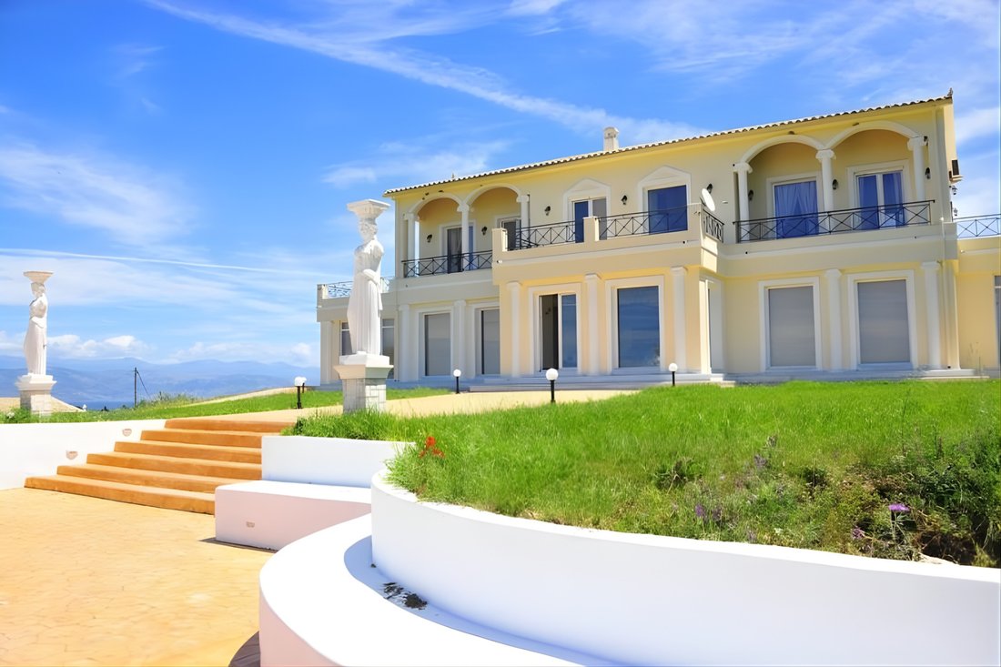 Villa in Northern Corfu, Peloponnese, Western Greece and the Ionian, Greece 2 - 13285376