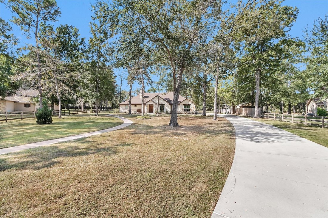 House in Willis, Texas, United States 2 - 16509760