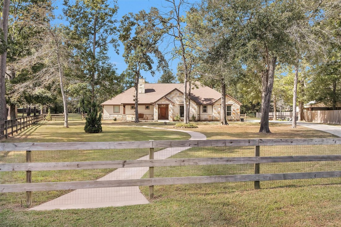 House in Willis, Texas, United States 1 - 16509760