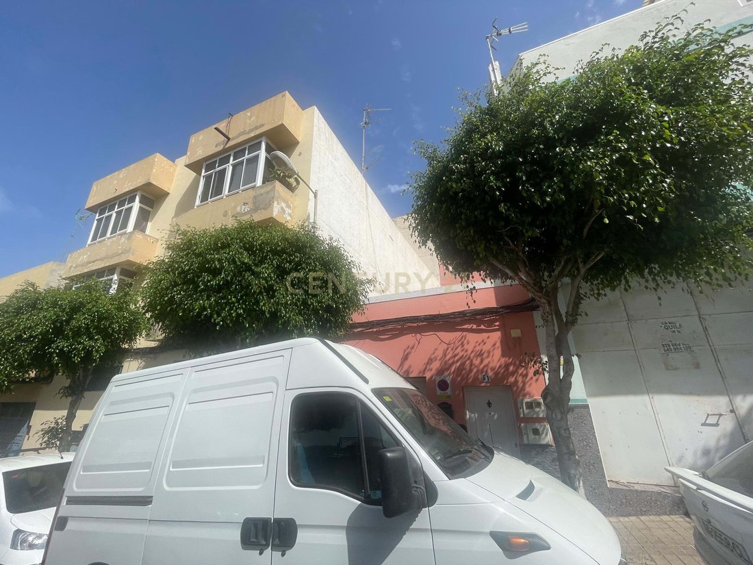 House in Telde, Canary Islands, Spain 3 - 13096728