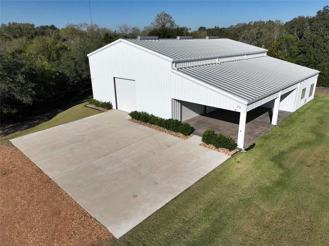 House in La Grange, Texas, United States 1 - 16509531