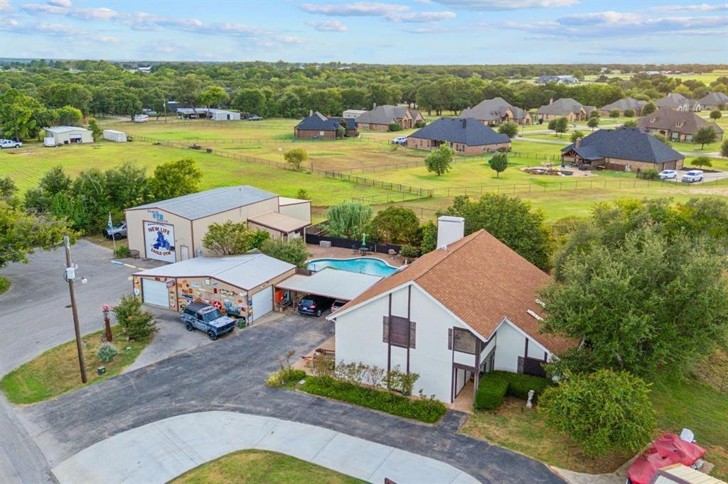 House in Weatherford, Texas, United States 1 - 16512895