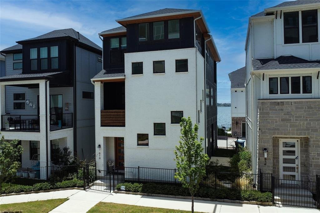 House in Rowlett, Texas, United States 2 - 16511733