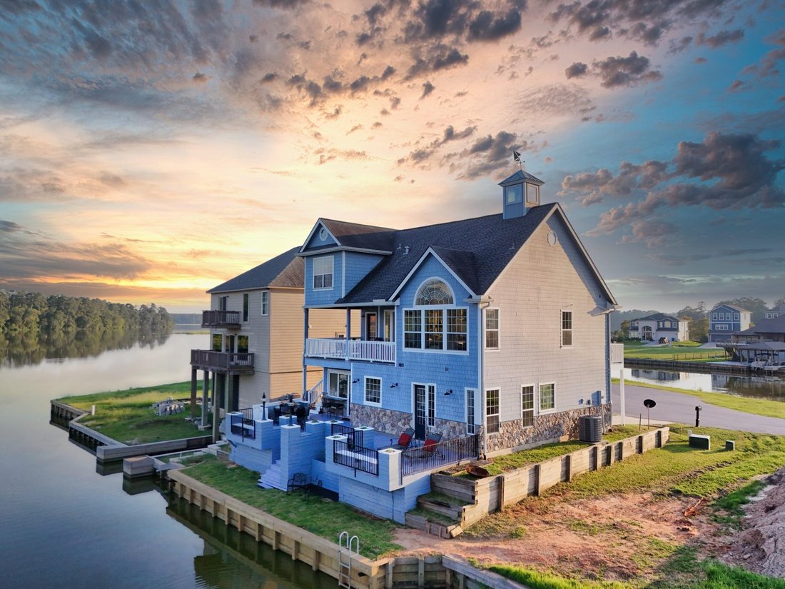 House in Huntsville, Texas, United States 3 - 16510474