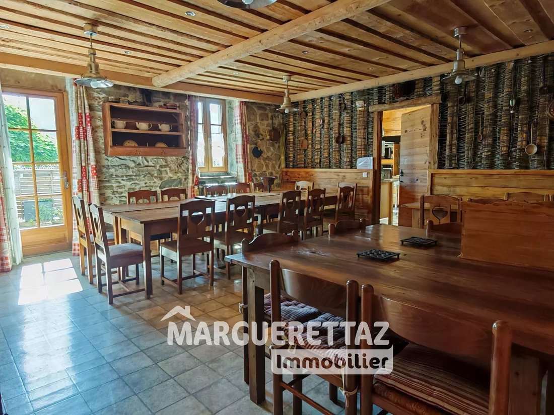 Verchaix, Auvergne-Rhône-Alpes, France 5 - 16503502