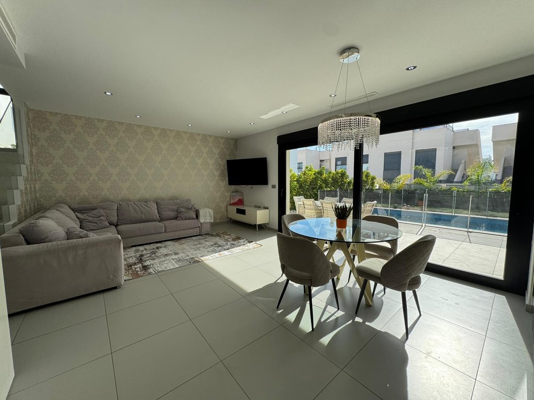 Villa in Quesada, Rojales, Land Valencia 3 - 16512502