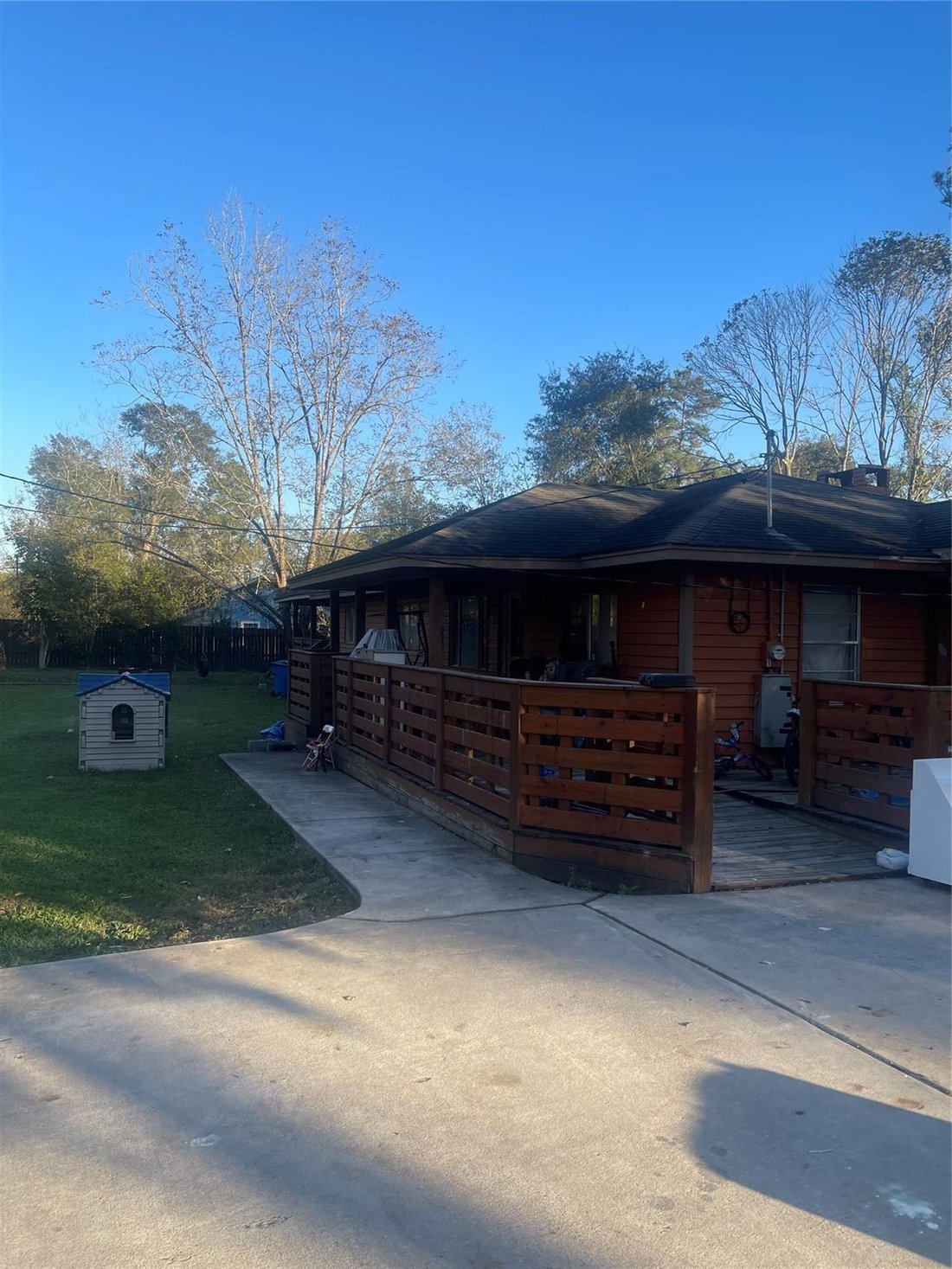 Cleveland, Texas, United States 5 - 16507578