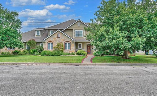 House in Clifton, Texas, United States 1