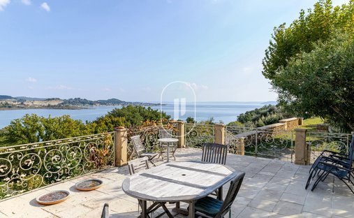 Castle for Sale in Istres, Provence-Alpes-Côte d'Azur, France