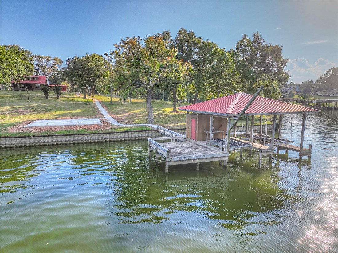 House in Livingston, Texas, United States 2 - 16508250