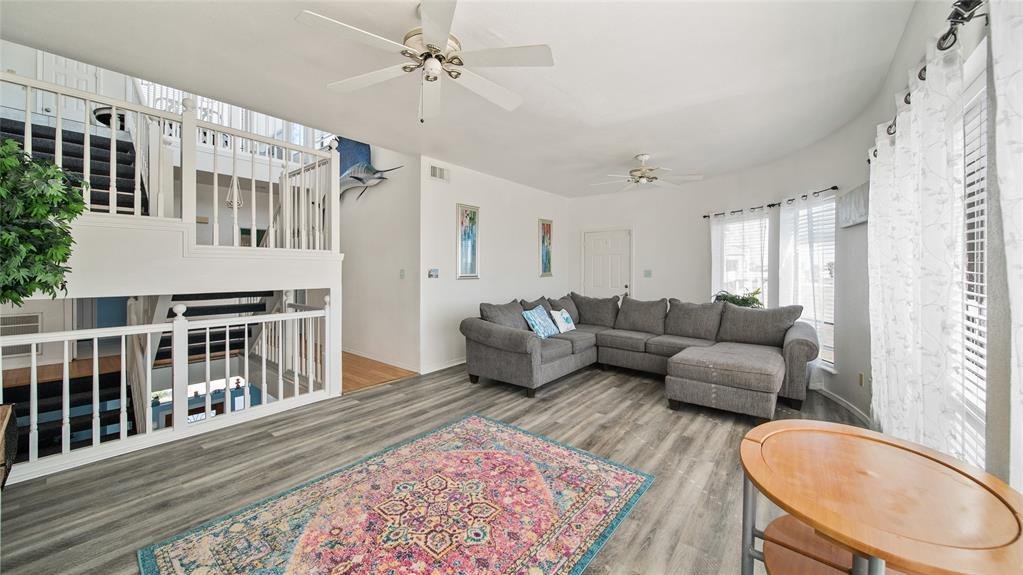 House in Galveston, Texas, United States 5 - 16510453
