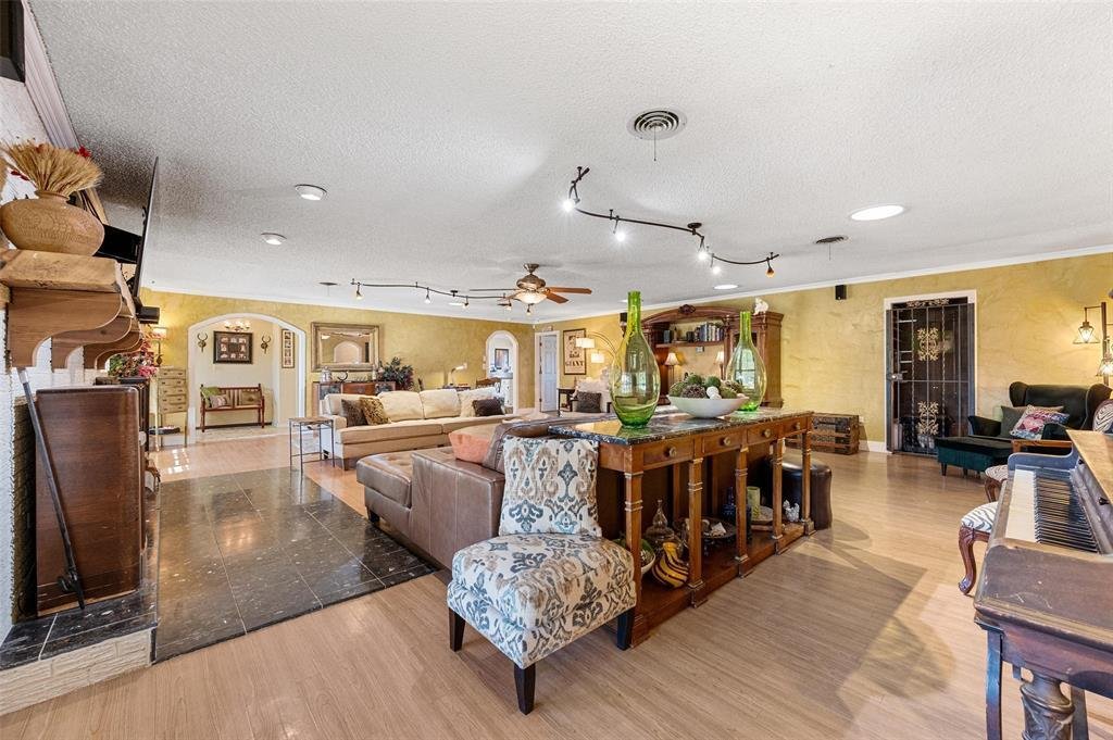 House in Burleson, Texas, United States 5 - 16514566