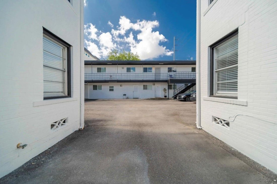 Houston, Texas, United States 4 - 16506796