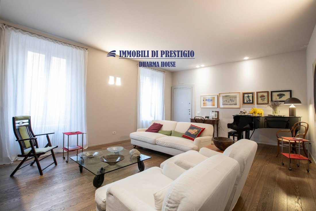 Apartment in Porta Venezia - Repubblica, Milan, Italy 1 - 16517277