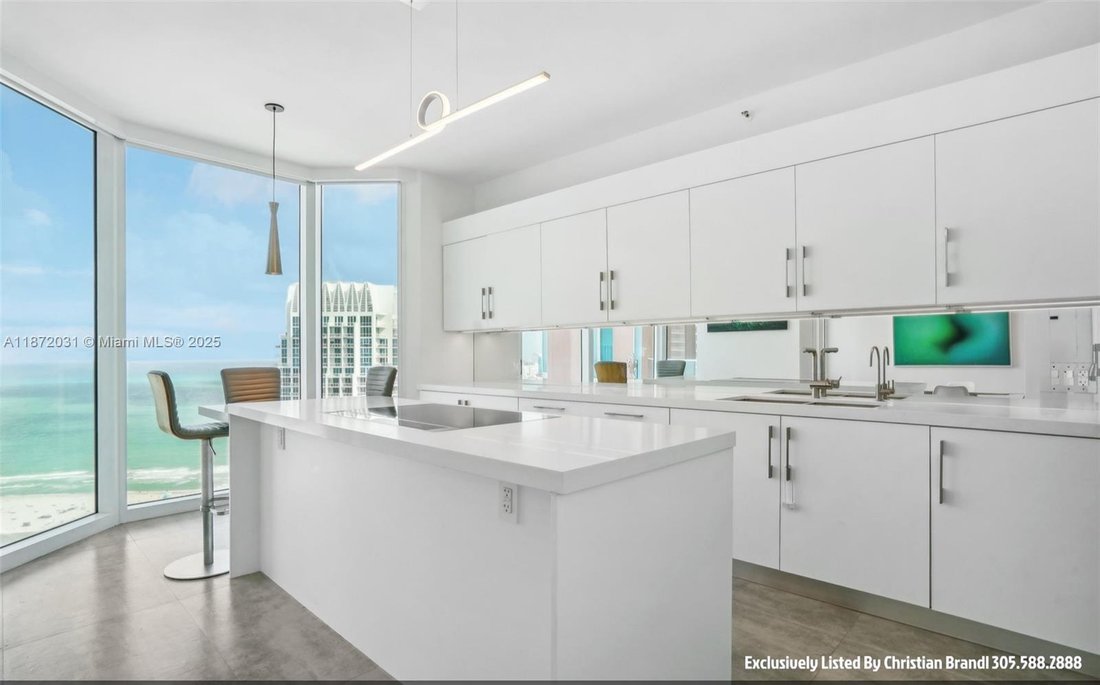 Condo in Miami Beach, Florida, United States 4 - 16520254