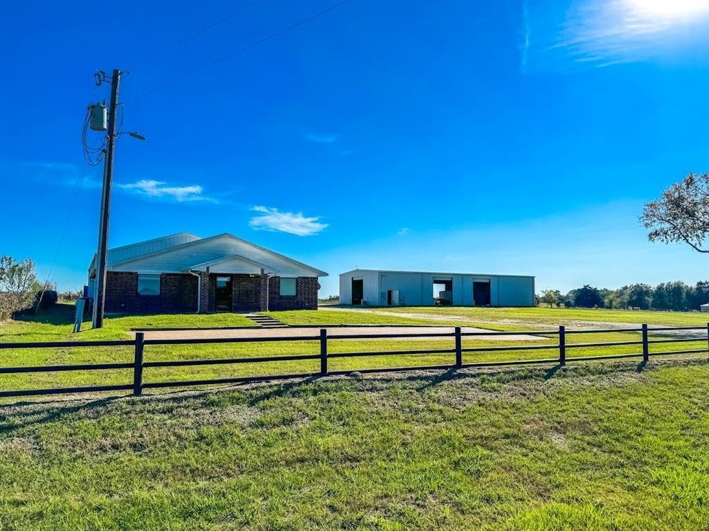 House in Teague, Texas, United States 2 - 16517165