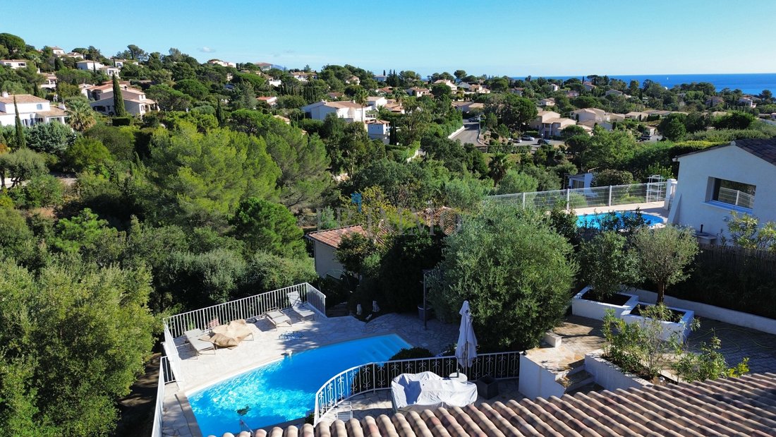 Villa in Les Issambres, Roquebrune-sur-Argens, France 5 - 16469461