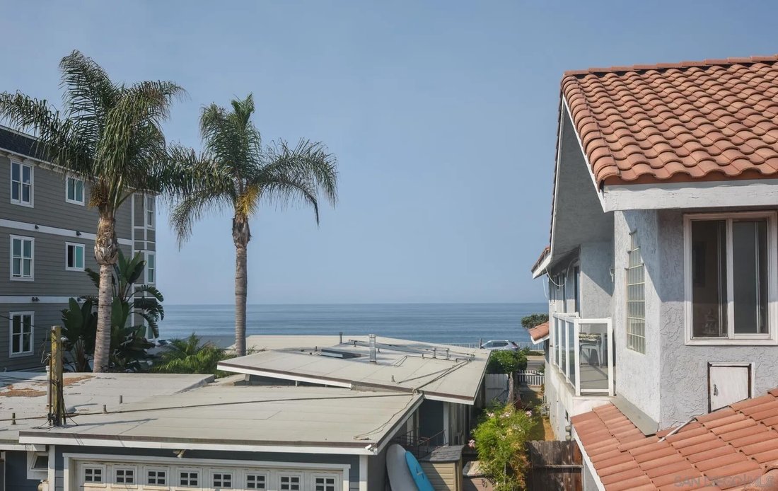 Carlsbad, California, United States 5 - 16522771