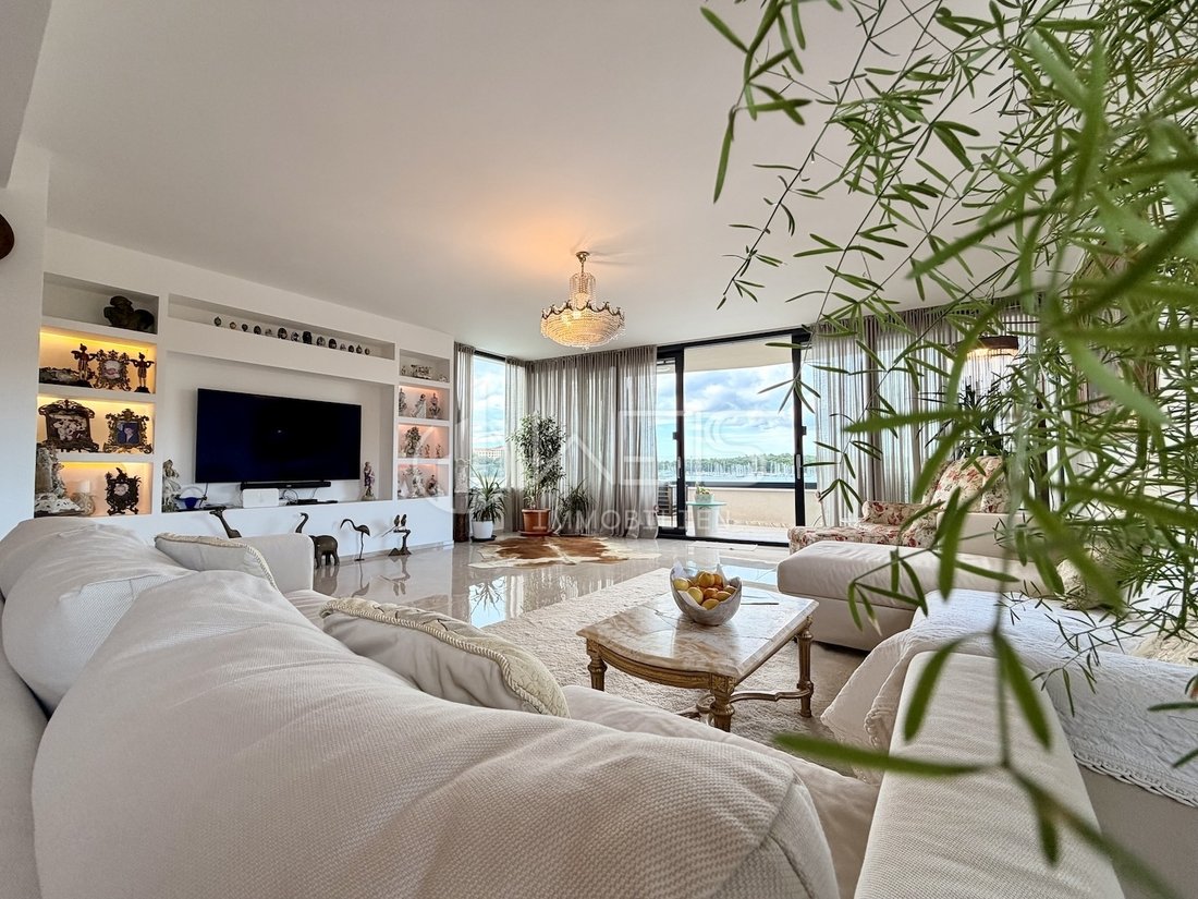 Apartment in Pjescana Uvala, Istria County, Croatia 2 - 16253407