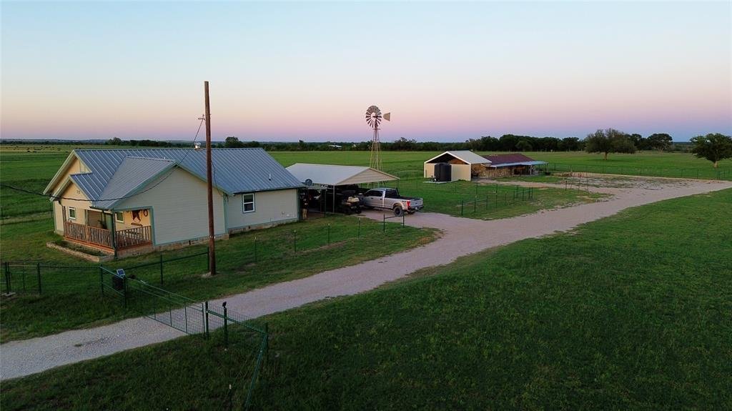 House in Evant, Texas, United States 2 - 16515274