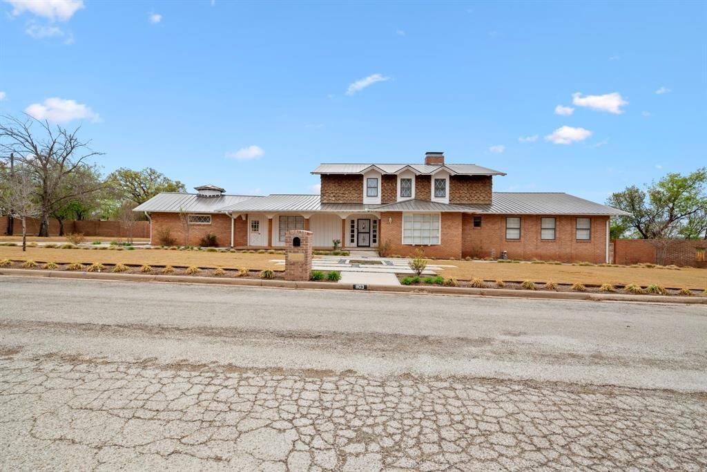 House in Mineral Wells, Texas, United States 1 - 16516190