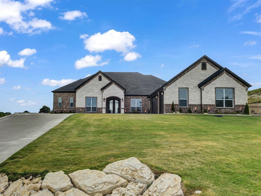 House in Weatherford, Texas, United States 1 - 16517122