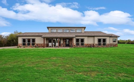 House in Tioga, Texas, United States 1