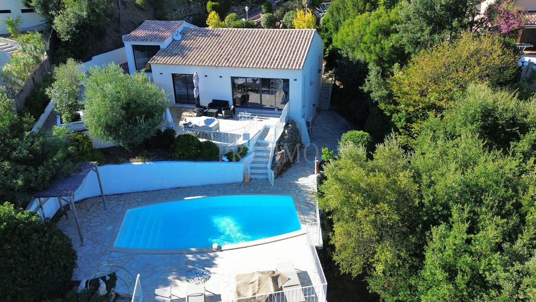 Villa in Les Issambres, Roquebrune-sur-Argens, France 3 - 16469461