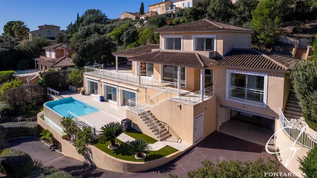 Villa in Aiguebonne, Saint-Raphaël, France 2 - 16485742