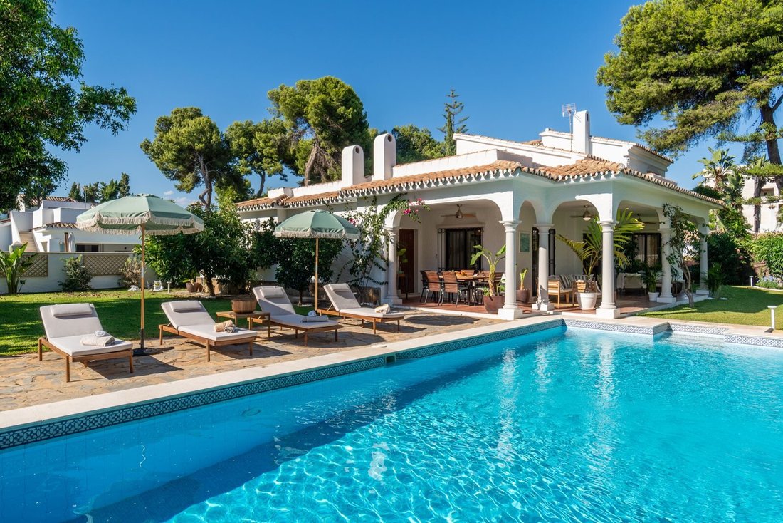 Villa in Estepona, Andalusia, Spain 1 - 16528953