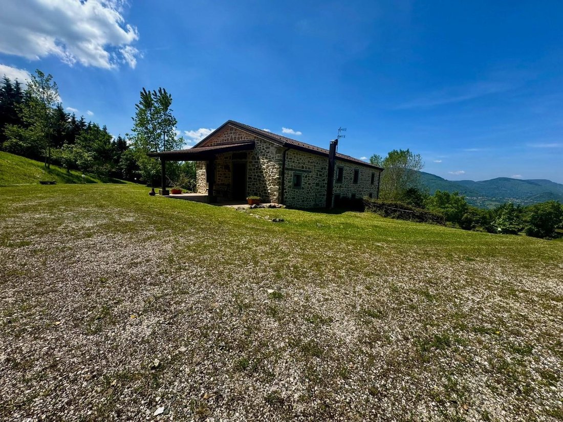 Farm Ranch in Firenzuola, Tuscany, Italy 3 - 16529079