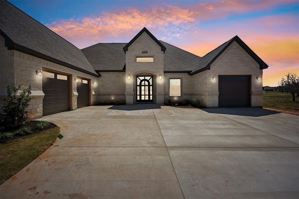House in Granbury, Texas, United States 4 - 16516151