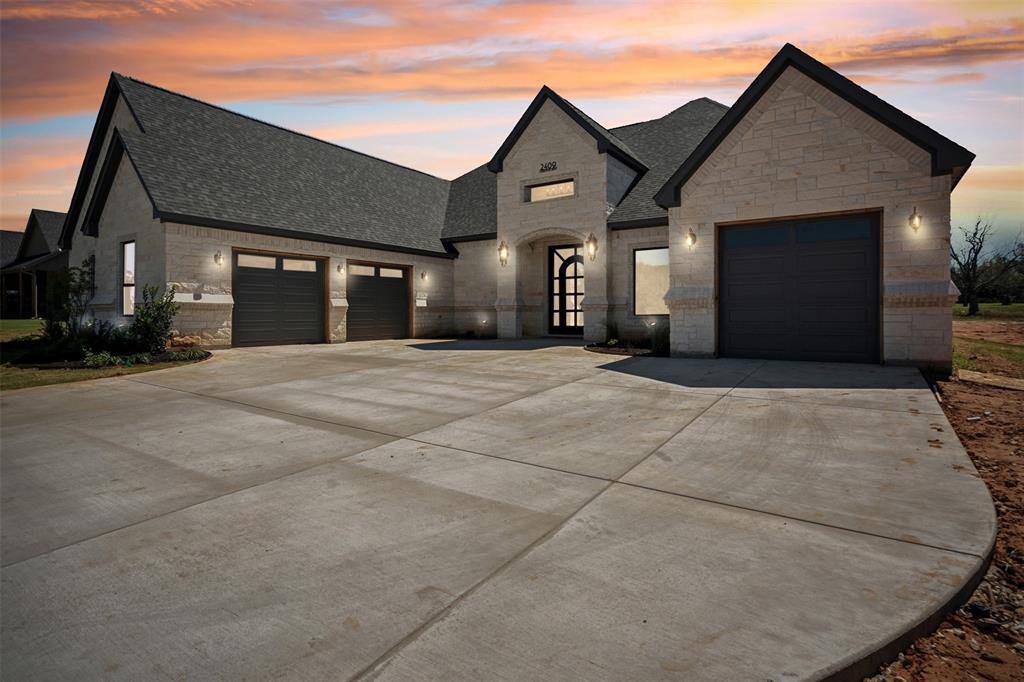 House in Granbury, Texas, United States 1 - 16516151